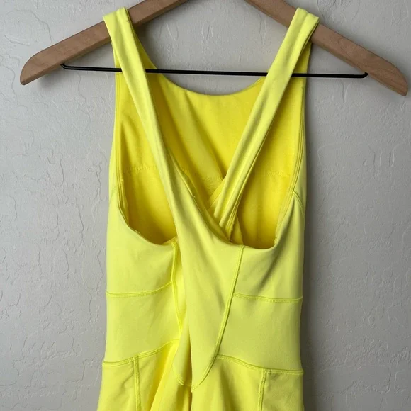 Lululemon court crush tennis dress electric lemon yellow 8 - Picture 10 of 12